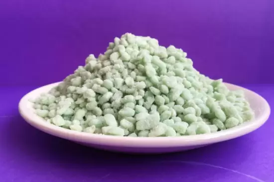 硫酸亚铁改良土壤的使用方法 硫酸亚铁改良土壤的使用方法