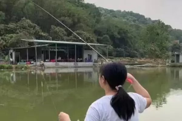 图片[8]-钓鲫鱼实用技巧(有什么钓鲫鱼的实用小技巧)-会东网