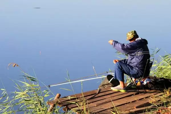 图片[2]-冬天为什么鱼难钓(冬天鱼难钓的原因是什么呢)-会东网