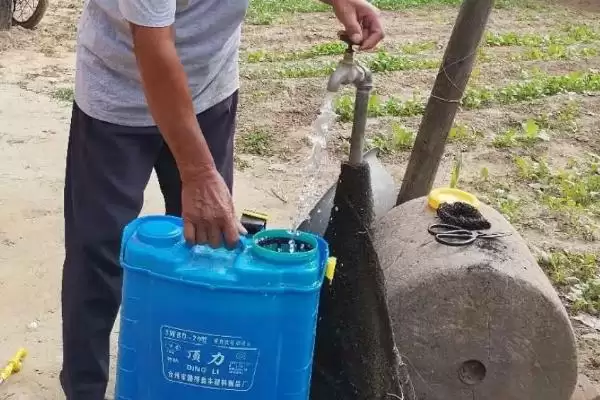 图片[4]-甲维虫螨腈一瓶可以兑多少水 ，甲维虫螨腈兑水量咋根据药剂规格定？-会东网