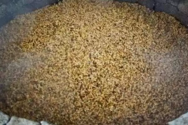 图片[8]-玉米怎么酿醋(玉米酿醋需去皮碾碎后装入缸内酿制)？-会东网