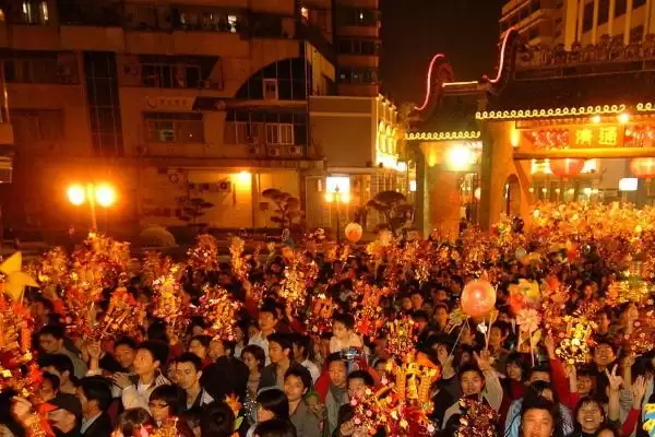 图片[9]-元宵节各地不同的习俗主要有哪些呢？-会东网