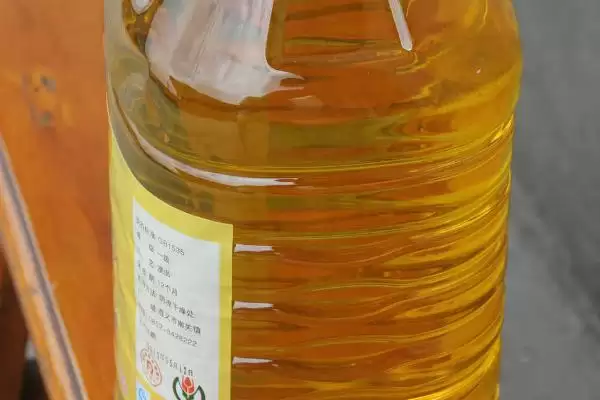 图片[2]-大豆油的4个等级是依据什么划分的？不同等级的大豆油在品质和用途上有何差异？-会东网