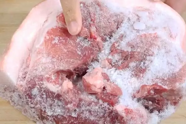 冰冻的肉怎样快速进行解冻呢,冰冻的肉怎样快速解冻插图3 冰冻的肉怎样快速进行解冻呢,冰冻的肉怎样快速解冻插图3