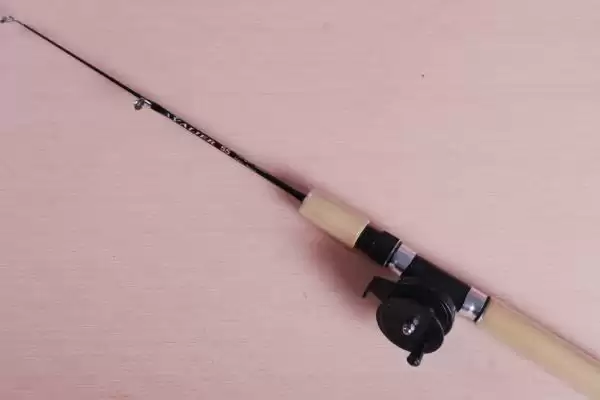 冰钓竿可以当作路亚竿使用吗,冰钓竿可以当路亚竿吗插图1 冰钓竿可以当作路亚竿使用吗,冰钓竿可以当路亚竿吗插图1