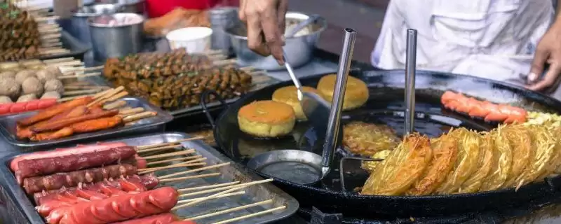 地摊售卖的盈利商品种类,地摊卖什么东西可以挣钱有哪些选择插图 地摊售卖的盈利商品种类,地摊卖什么东西可以挣钱有哪些选择插图