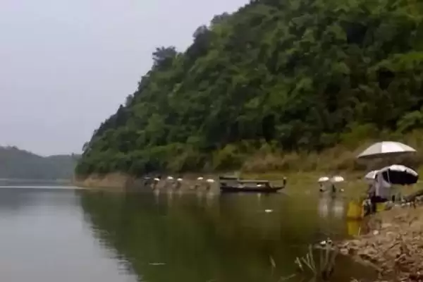 冬钓的钓位挑选方法,冬钓如何挑选合适的钓位位置插图1 冬钓的钓位挑选方法,冬钓如何挑选合适的钓位位置插图1