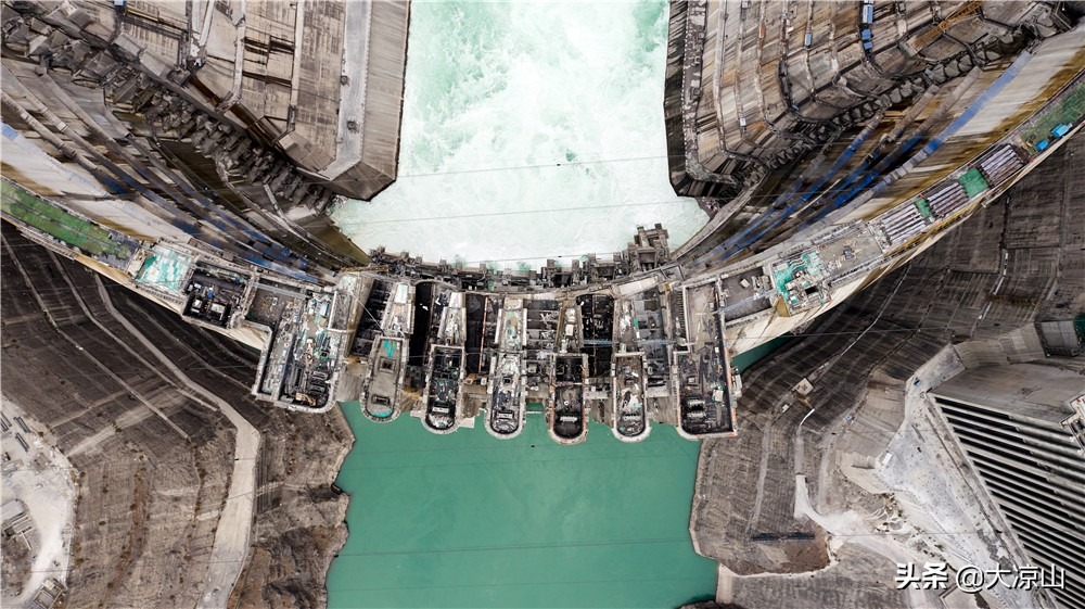 四川凉山州一颗璀璨的川滇明珠插图1 四川凉山州一颗璀璨的川滇明珠插图1