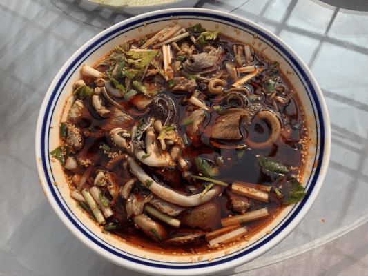 会东美食:云尝“双黑”美食 陪你温暖过冬插图2 会东美食:云尝“双黑”美食 陪你温暖过冬插图2