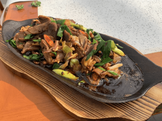 会东美食:云尝“双黑”美食 陪你温暖过冬插图3 会东美食:云尝“双黑”美食 陪你温暖过冬插图3