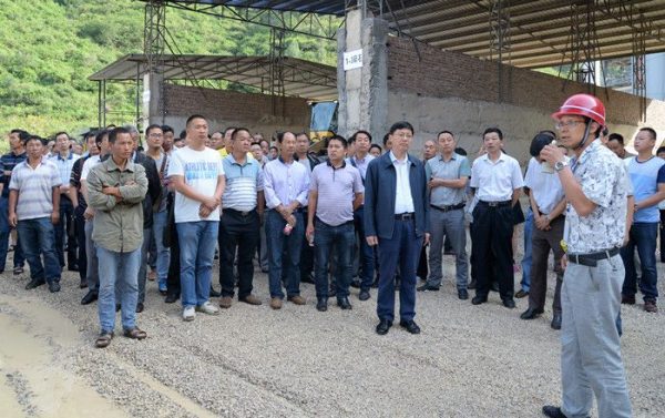 会东网新闻资讯:县召开脱贫攻坚农村公路建设推进会插图2 会东网新闻资讯:县召开脱贫攻坚农村公路建设推进会插图2