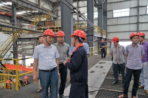 会东网新闻资讯：环江红“七.一”前夕看望慰问贫困党员插图3