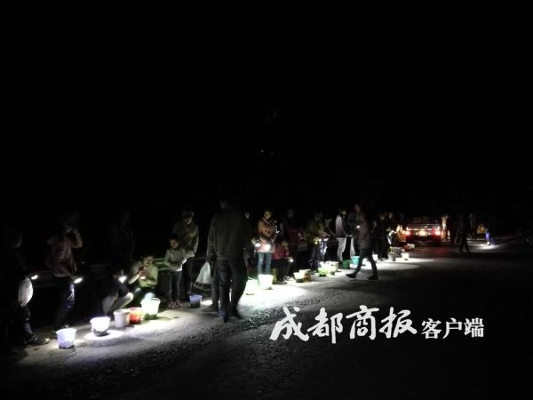 一盘卖到120月赚数千元凉山会东男女老少上山抓“唐僧肉”插图13 一盘卖到120月赚数千元凉山会东男女老少上山抓“唐僧肉”插图13