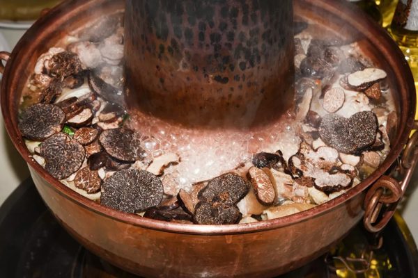 2会东县第六届“黑山羊•黑松露”网络美食文化节-会东网