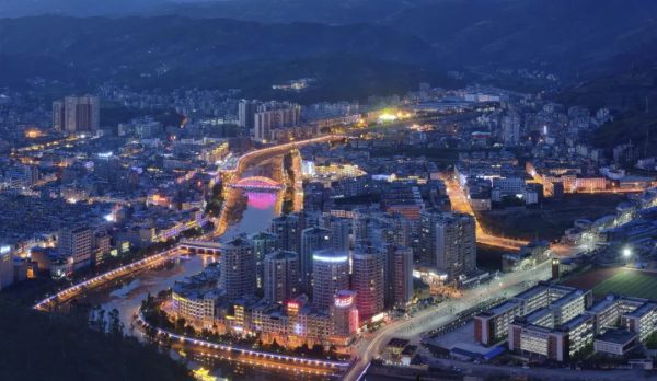 川滇明珠,金边银角-会东网