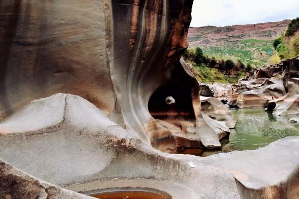 会东资讯|会东县旅游必去的景点怪石滩插图4 会东资讯|会东县旅游必去的景点怪石滩插图4