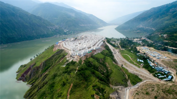 川滇明珠独特的少数民族民俗风情插图5 川滇明珠独特的少数民族民俗风情插图5