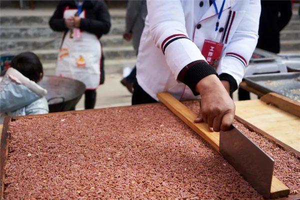 川滇明珠|会东县双黑节美食文化节2020插图7 川滇明珠|会东县双黑节美食文化节2020插图7