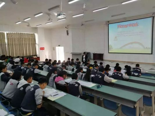会东和文中学教师风采插图1 会东和文中学教师风采插图1