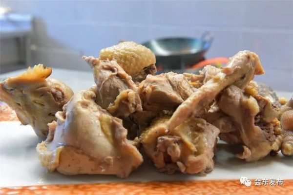 会东川滇明珠美食鲹鱼河畔食府插图4 会东川滇明珠美食鲹鱼河畔食府插图4