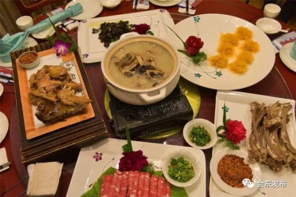 会东川滇明珠美食鲹鱼河畔食府插图2 会东川滇明珠美食鲹鱼河畔食府插图2