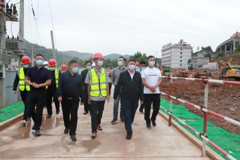 会东县委书记环江红带队深入一线督导调研重大项目推进情况插图