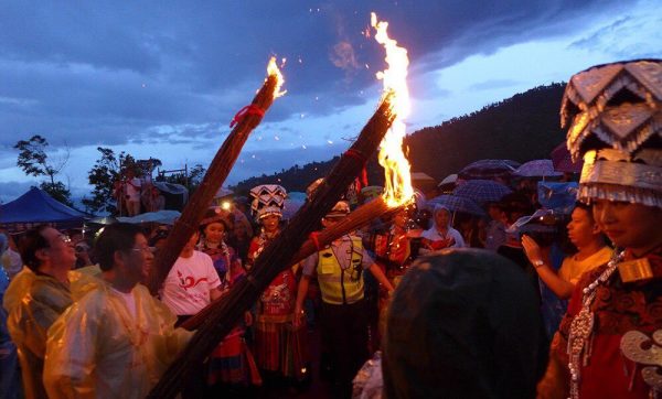 四川凉山州全国最大火把节取消了!插图5 四川凉山州全国最大火把节取消了!插图5