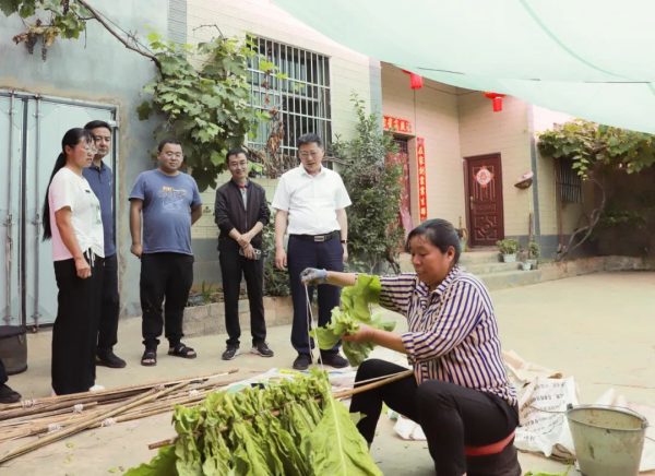 环江红到堵格镇、新街镇、江西街乡调研督导防汛减灾插图2 环江红到堵格镇、新街镇、江西街乡调研督导防汛减灾插图2