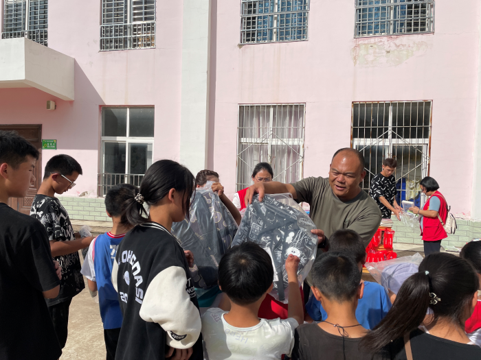 会东资讯|会东动态:召开鲹鱼河拦河坝升级改造设计汇报会等!插图2 会东资讯|会东动态:召开鲹鱼河拦河坝升级改造设计汇报会等!插图2