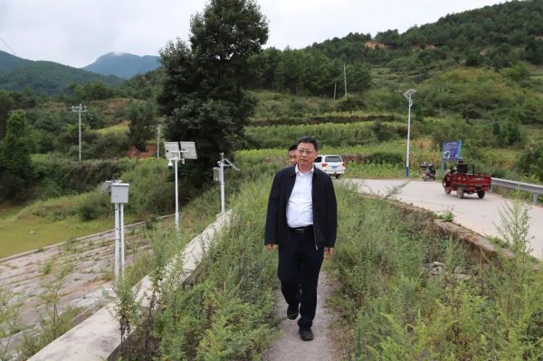 会东门户网|会东书记环江红暗访督导农村环境整治-会东网