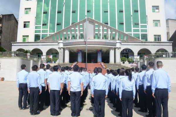 会东县公安局举行警务辅助人员授衔仪式-会东网