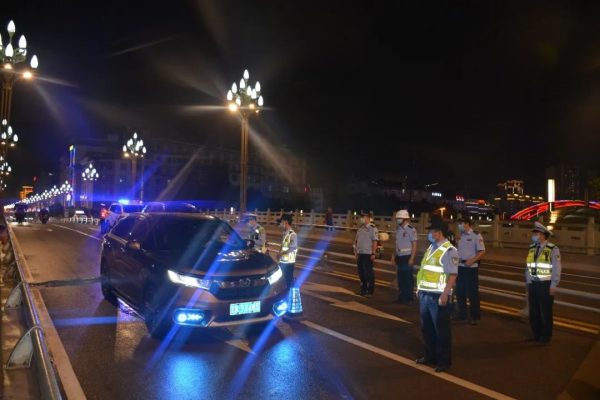 图片[3]-会东县开展第三次夏夜治安巡查统一行动