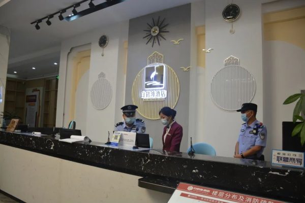 图片[2]-会东县开展第三次夏夜治安巡查统一行动
