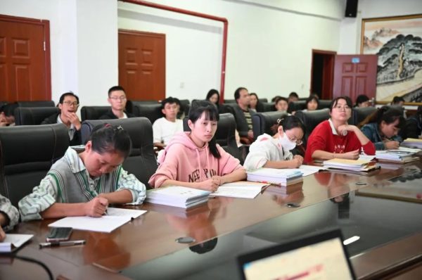 会东县教育体育召开9月营商环境工作推进会插图