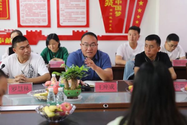 会东资讯网|会东县中学召开2022年秋季教师见面会插图