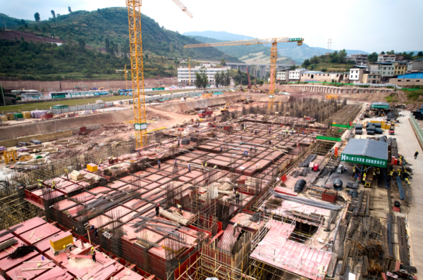 川滇明珠|会东资讯网:会东县人民医院新云院区修剪进度!-会东网