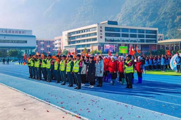 川滇明珠官网，11月23日，会东和文中学第十一届冬季田径运动会开幕啦！插图3