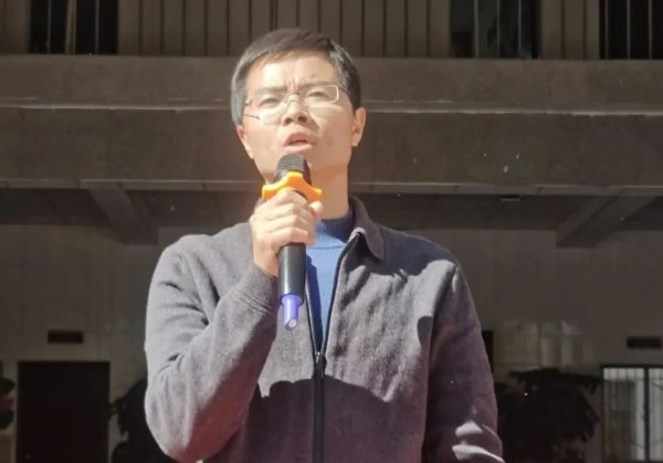 会东网,11月16日,会东县参鱼中学举行了第二十四届冬季学生运动会插图4 会东网,11月16日,会东县参鱼中学举行了第二十四届冬季学生运动会插图4