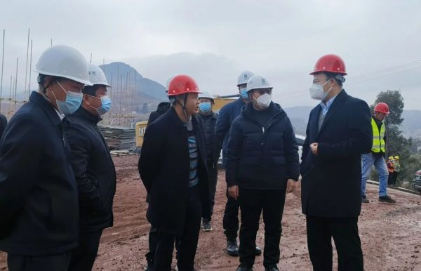 川滇明珠，12月27日，副州长管昭一行先后到新街镇荣泰商贸有限公司-会东网