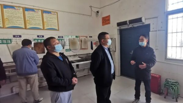 会东网动态，12月9日，王超到乌东德镇中心校、洛左小学、督导食品安全工作-会东网