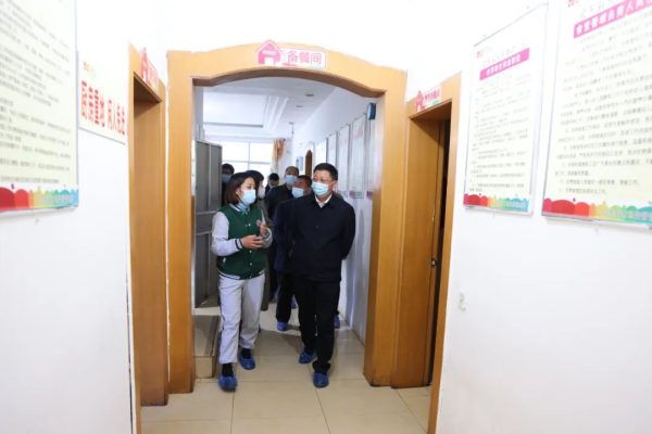 图片[2]-川滇明珠动态，12月9日，会东县委书记环江红到会东县天天爱幼儿园-会东网