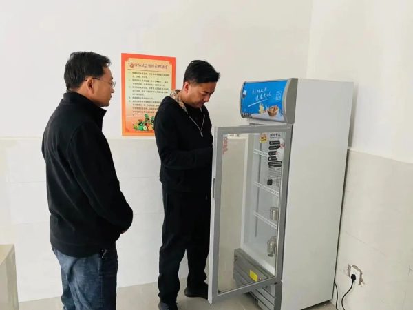 图片[1]-川滇明珠动态，12月10日，海波到溜姑乡中心校食堂-会东网
