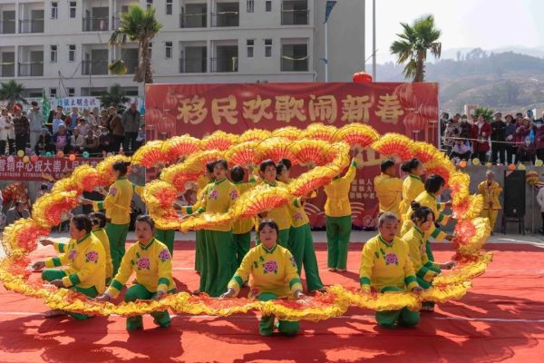 会东官网，1月23日，大崇镇在大崇镇举办新春文艺演出活动插图