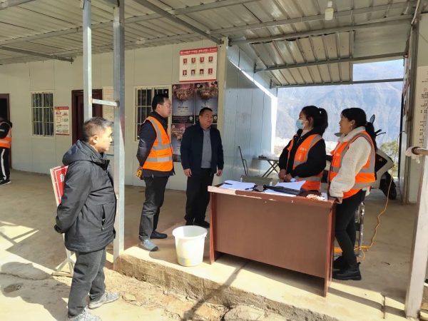 会东官网，1月23日，李刚勇到大崇镇等地调研插图