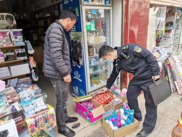 会东，1月18日，县应急管理局持续开展烟花爆竹经营安全专项整治插图