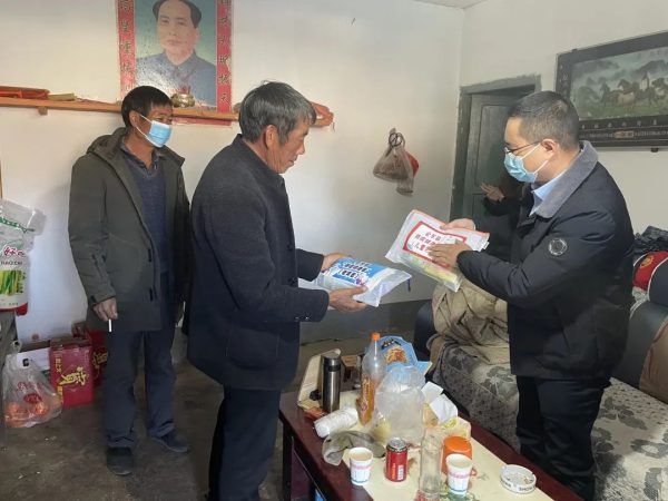 会东网，1月10日，张建军入户走访慰问专家人才-会东网