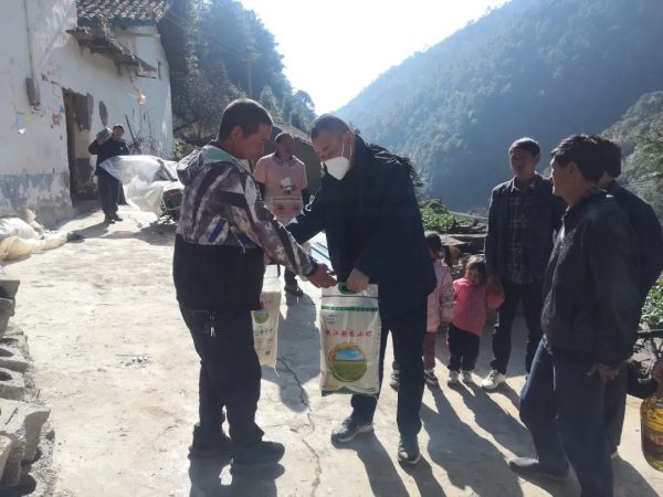 会东，1月17日，杨祥福到老君滩乡花椒园村-会东网