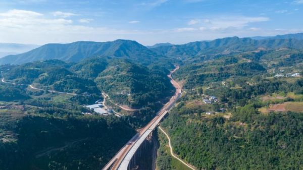 会东县宜攀高速“北大门”收费站预计12月底试运营插图2 会东县宜攀高速“北大门”收费站预计12月底试运营插图2