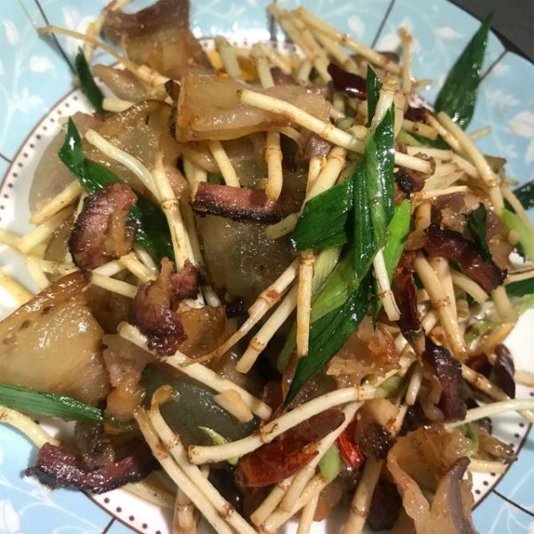 会东特色菜品折耳根(会东特色菜品推荐)?插图2 会东特色菜品折耳根(会东特色菜品推荐)?插图2