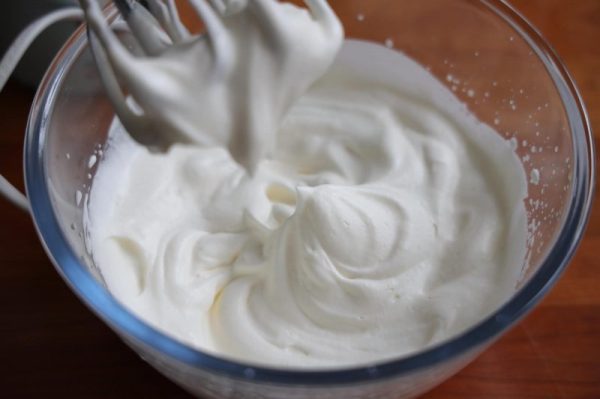 三色冰淇淋制作方法,口感松软解馋,颜值爆表!插图7 三色冰淇淋制作方法,口感松软解馋,颜值爆表!插图7